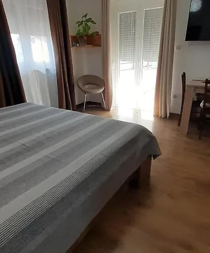 Alto 아파트 로비니