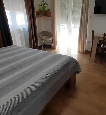 Alto Appartamento Rovigno